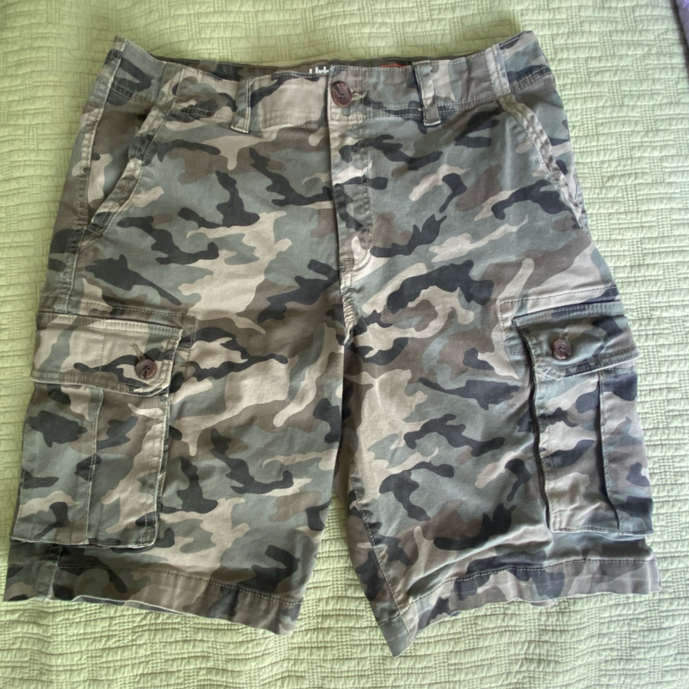 Urban Pipeline Camouflage Cargo Shorts